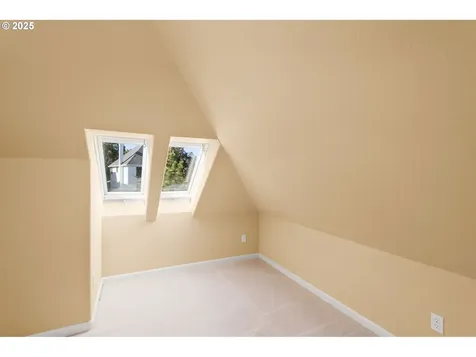 17634 Brookhurst Drive Lake Oswego OR 97034