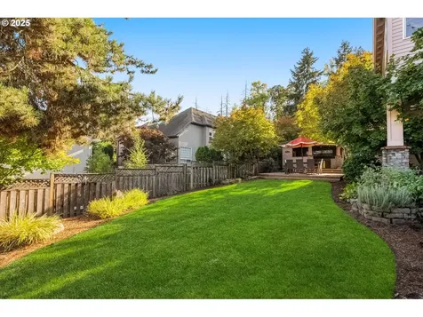 17634 Brookhurst Drive Lake Oswego OR 97034