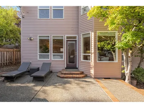 17634 Brookhurst Drive Lake Oswego OR 97034