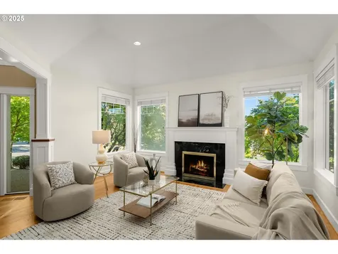 17634 Brookhurst Drive Lake Oswego OR 97034