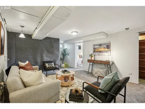 3411 NE 83rd Avenue Portland OR 97220
