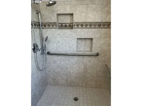 777 Kingwood Street Florence OR 97439
