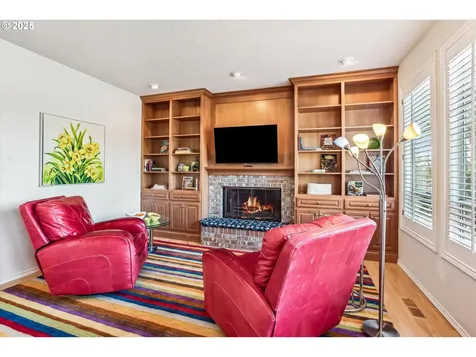 8403 SW 8th Avenue Portland OR 97219