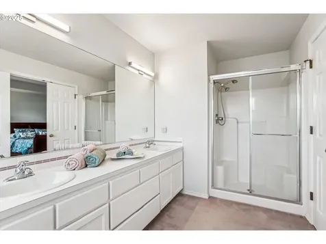 8403 SW 8th Avenue Portland OR 97219