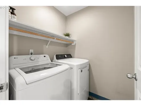695 SE 197th Avenue Portland OR 97233