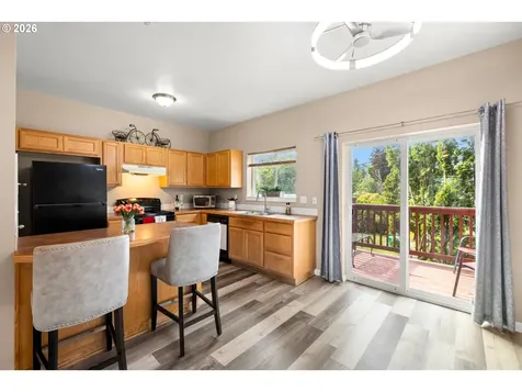 695 SE 197th Avenue Portland OR 97233