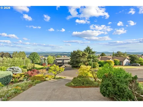 2709 NW 9th Avenue Camas WA 98607