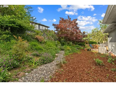 2709 NW 9th Avenue Camas WA 98607