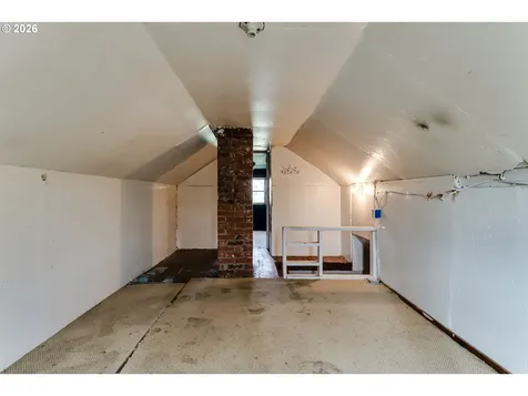 123 10th Street Springfield OR 97477