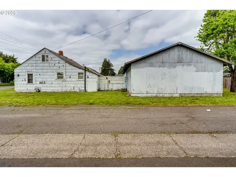 123 10th Street Springfield OR 97477