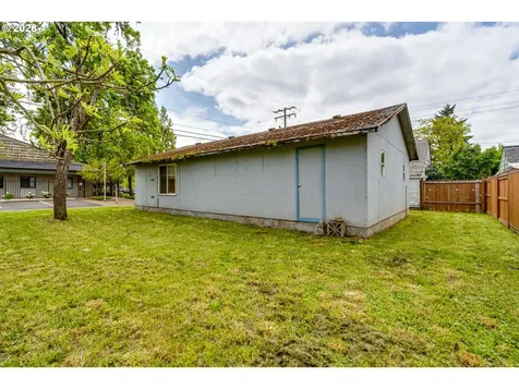123 10th Street Springfield OR 97477