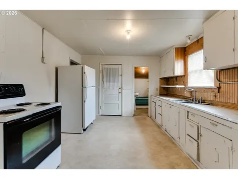 123 10th Street Springfield OR 97477
