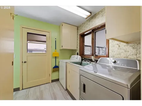 549 Valley Avenue Baker City OR 97814