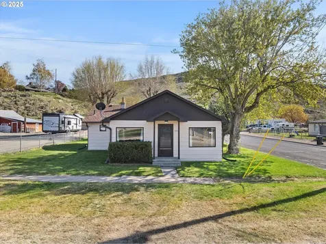 549 Valley Avenue Baker City OR 97814