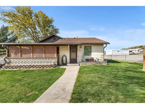 549 Valley Avenue Baker City OR 97814