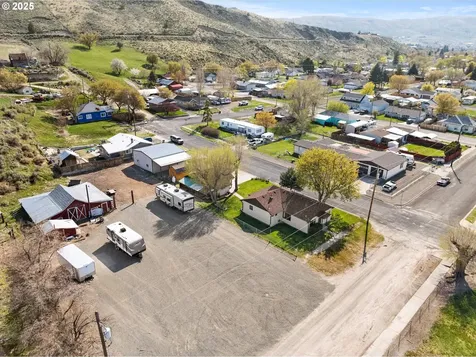 549 Valley Avenue Baker City OR 97814