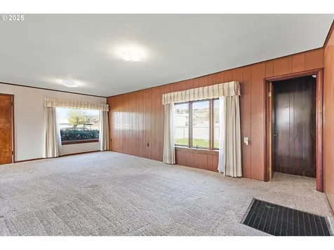 549 Valley Avenue Baker City OR 97814