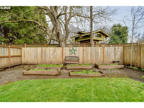 91115 N Miller Street Eugene OR 97408