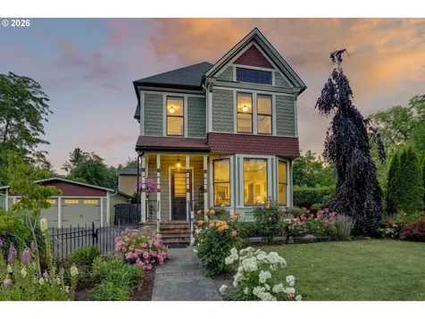 712 E 28th Street Vancouver WA 98663