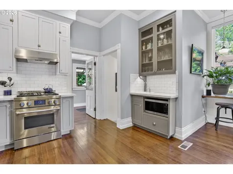 712 E 28th Street Vancouver WA 98663
