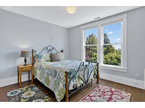 712 E 28th Street Vancouver WA 98663
