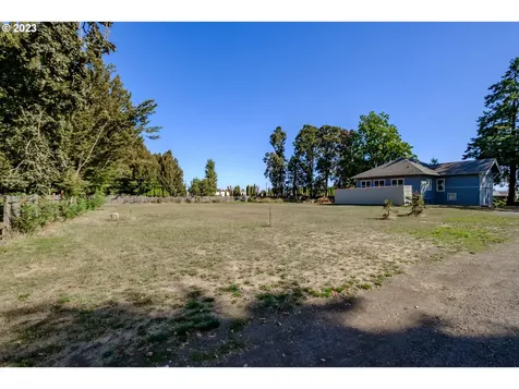 995 Belle Passi Road Woodburn OR 97071