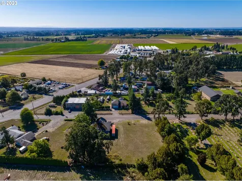 995 Belle Passi Road Woodburn OR 97071