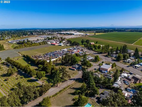 995 Belle Passi Road Woodburn OR 97071