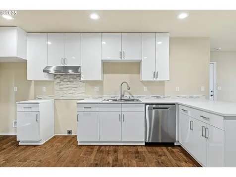2211 SE 182nd Avenue Portland OR 97233