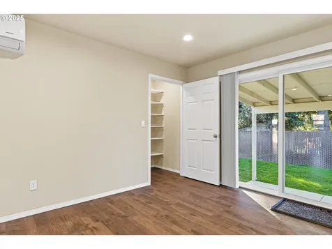 2211 SE 182nd Avenue Portland OR 97233