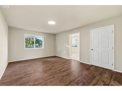 2211 SE 182nd Avenue Portland OR 97233