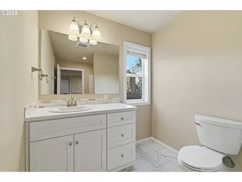 2211 SE 182nd Avenue Portland OR 97233