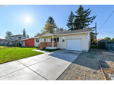 2211 SE 182nd Avenue Portland OR 97233