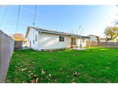 2211 SE 182nd Avenue Portland OR 97233