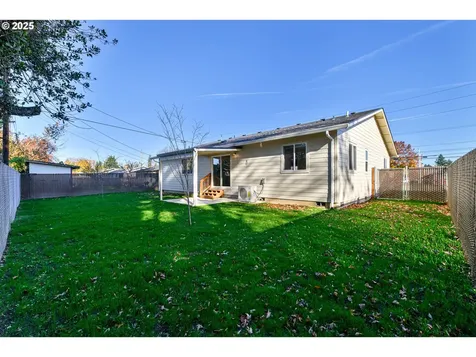 2211 SE 182nd Avenue Portland OR 97233