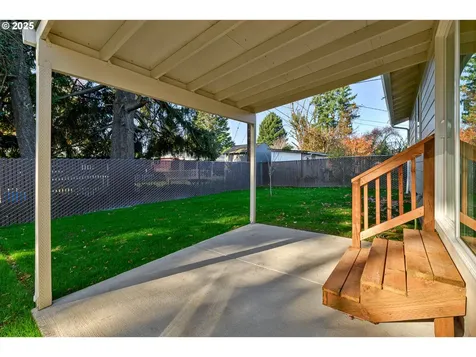 2211 SE 182nd Avenue Portland OR 97233