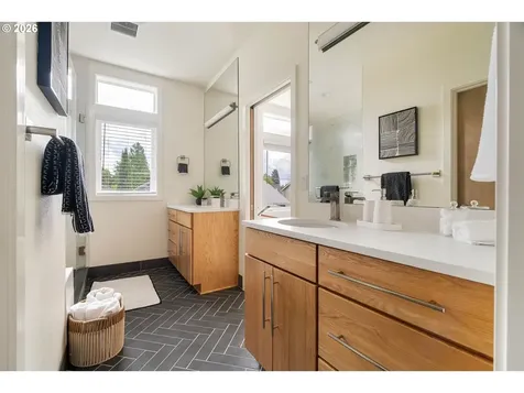 3770 NE 7th Avenue Portland OR 97212