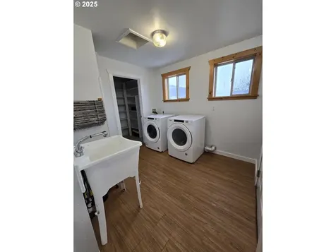 203 N Alder Street Wallowa OR 97885