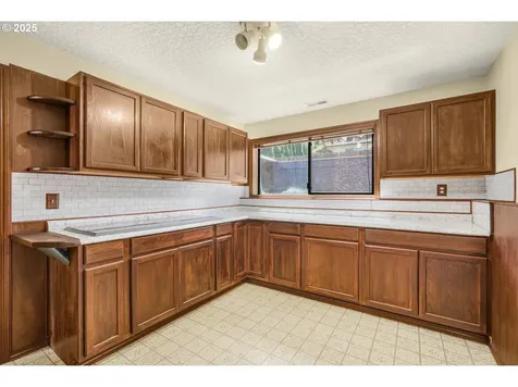 14428 NE Failing Street Portland OR 97230