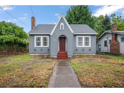 2624 SE 61st Avenue Portland OR 97206