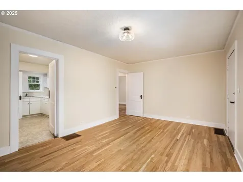 2624 SE 61st Avenue Portland OR 97206