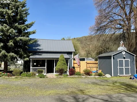 103 W 4th Street Wallowa OR 97885