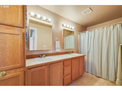7104 NE 53rd Avenue Vancouver WA 98661