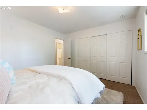 171 NE Olvera Court Gresham OR 97030