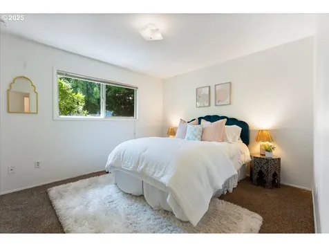 171 NE Olvera Court Gresham OR 97030