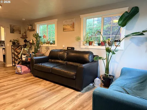 677 SE Moffitt Road Waldport OR 97394