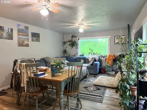 677 SE Moffitt Road Waldport OR 97394