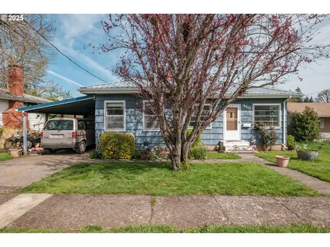 940 Cedar Street Sweet Home OR 97386