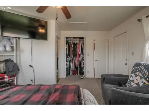940 Cedar Street Sweet Home OR 97386