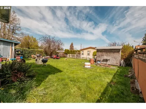 940 Cedar Street Sweet Home OR 97386